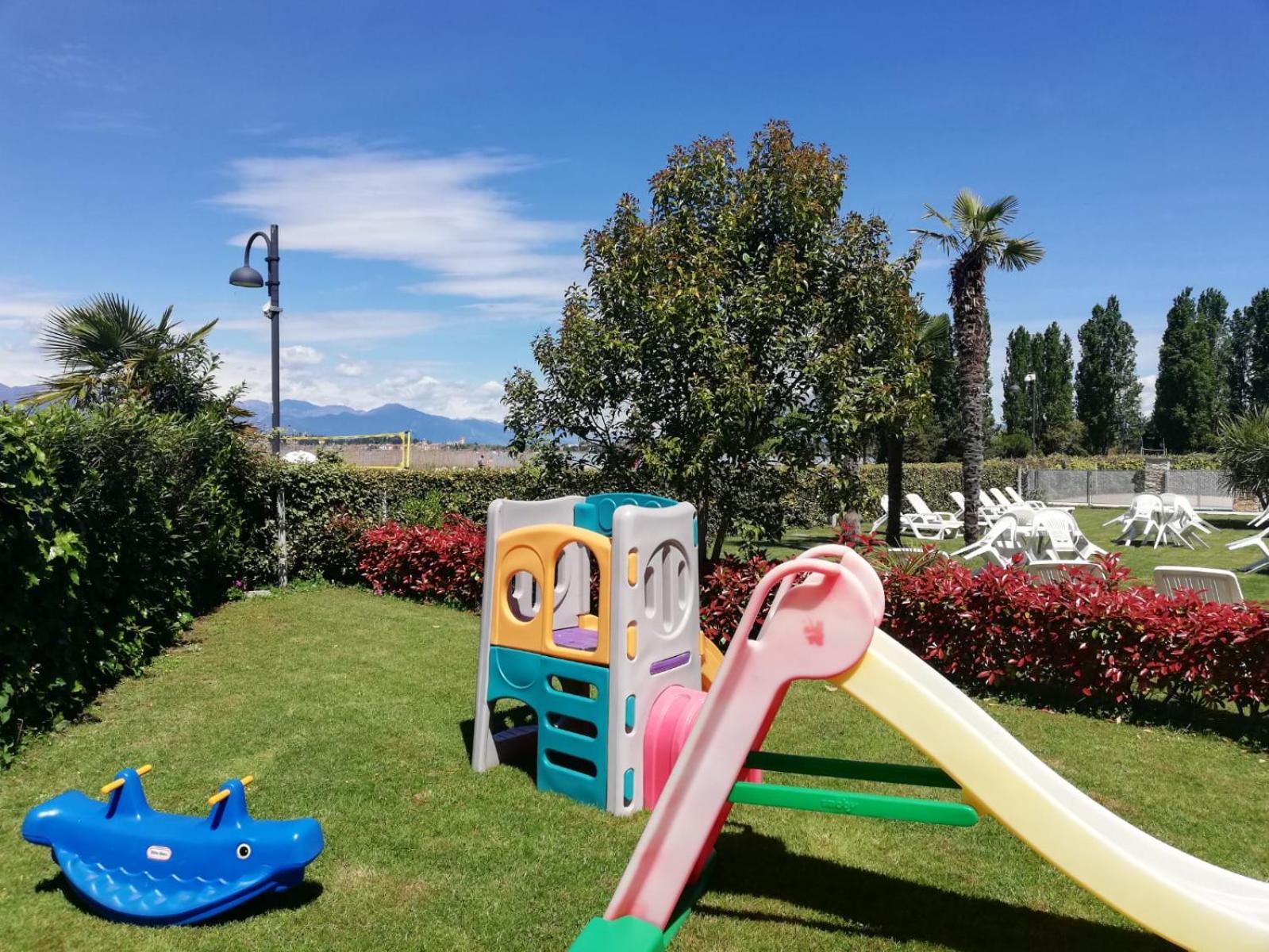 Appartamenti Residence Tulipano سيرمِيوني المظهر الخارجي الصورة