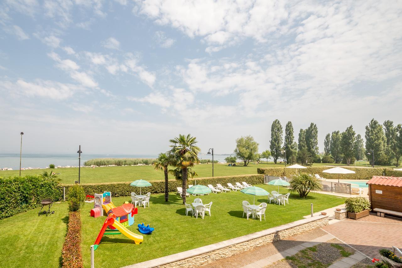 Appartamenti Residence Tulipano سيرمِيوني المظهر الخارجي الصورة