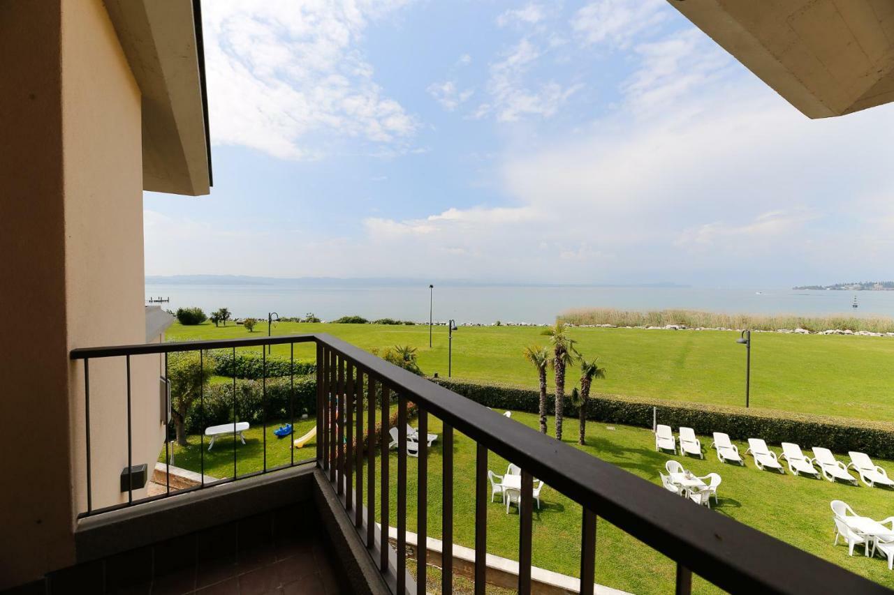 Appartamenti Residence Tulipano سيرمِيوني المظهر الخارجي الصورة